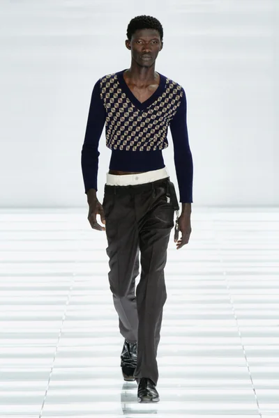 Look 40